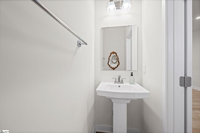 61 Moss Hollow Way, Simpsonville, SC 29680