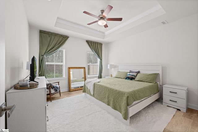 61 Moss Hollow Way, Simpsonville, SC 29680