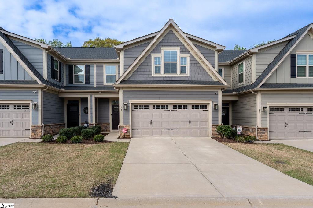 61 Moss Hollow Way, Simpsonville, SC 29680
