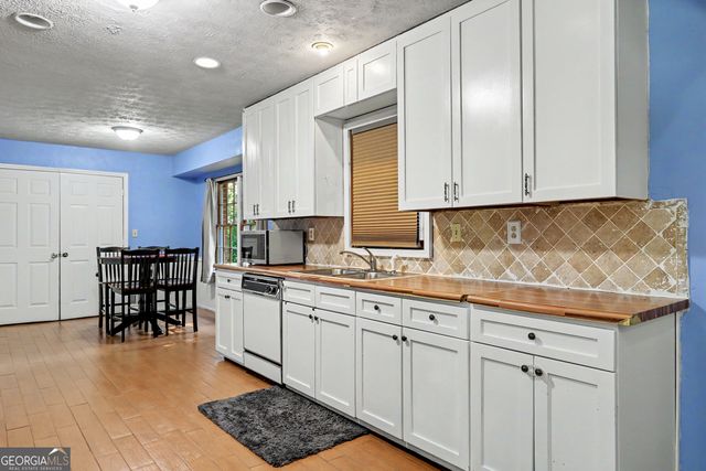 2246 Rhett Court, Lawrenceville, GA 30044