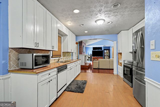 2246 Rhett Court, Lawrenceville, GA 30044