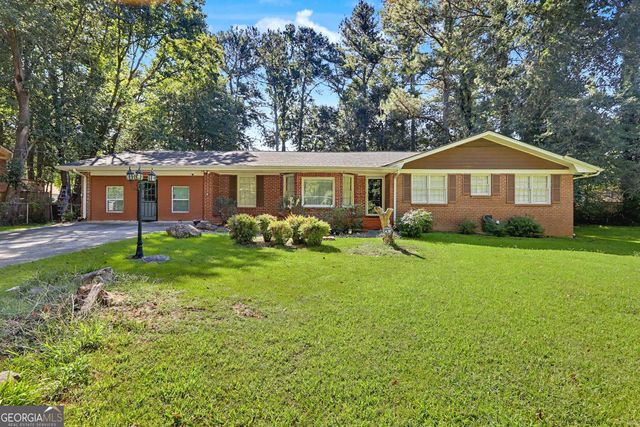 2246 Rhett Court, Lawrenceville, GA 30044