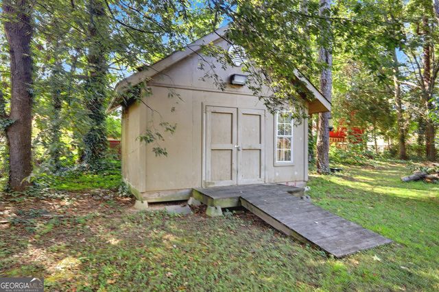 2246 Rhett Court, Lawrenceville, GA 30044