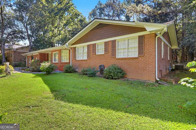 2246 Rhett Court, Lawrenceville, GA 30044