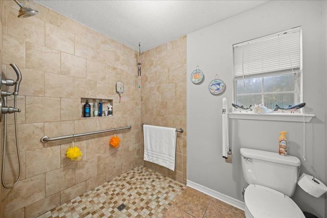 261 Corinth Rd., Petal, MS 39465