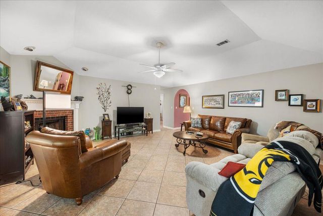 261 Corinth Rd., Petal, MS 39465