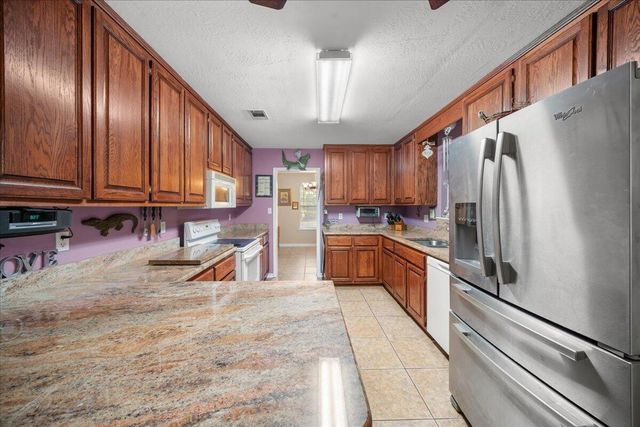 261 Corinth Rd., Petal, MS 39465