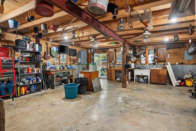 261 Corinth Rd., Petal, MS 39465