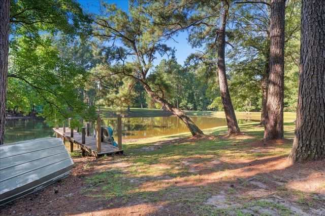 261 Corinth Rd., Petal, MS 39465