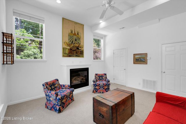 307 Cliffwood Hill Way, Louisville, KY 40206