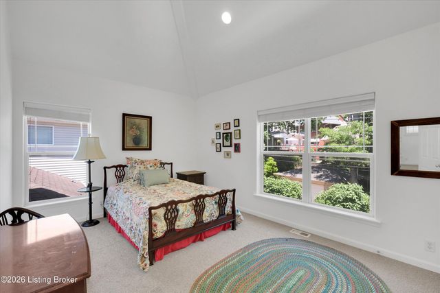 307 Cliffwood Hill Way, Louisville, KY 40206