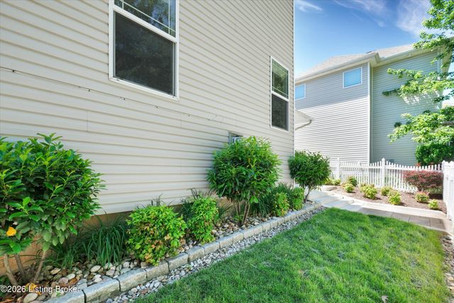 307 Cliffwood Hill Way, Louisville, KY 40206