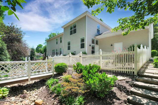 307 Cliffwood Hill Way, Louisville, KY 40206