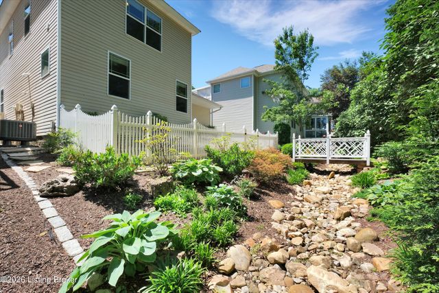307 Cliffwood Hill Way, Louisville, KY 40206