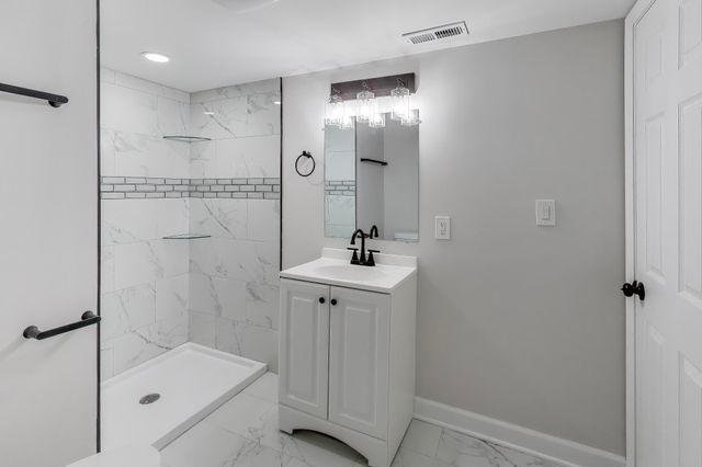 4177 Oak Lane, Gary, IN 46408