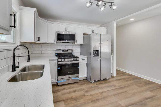 4177 Oak Lane, Gary, IN 46408