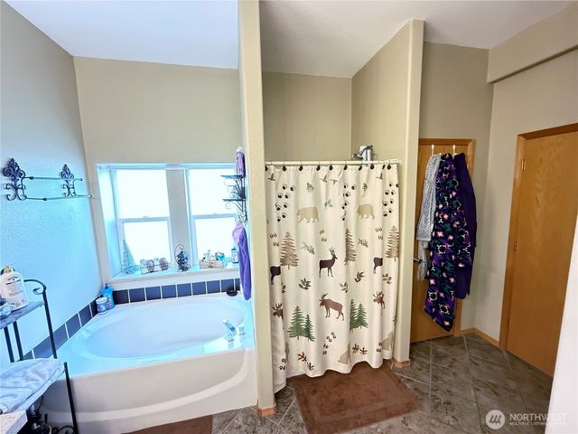 92 Crumbacher Road, Tonasket, WA 98855