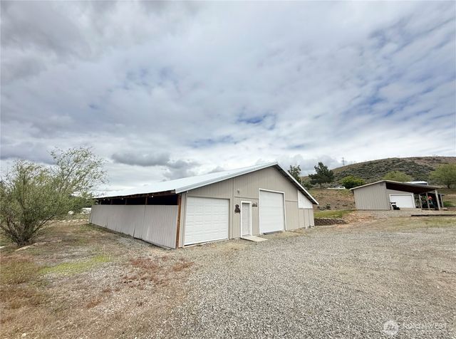 92 Crumbacher Road, Tonasket, WA 98855