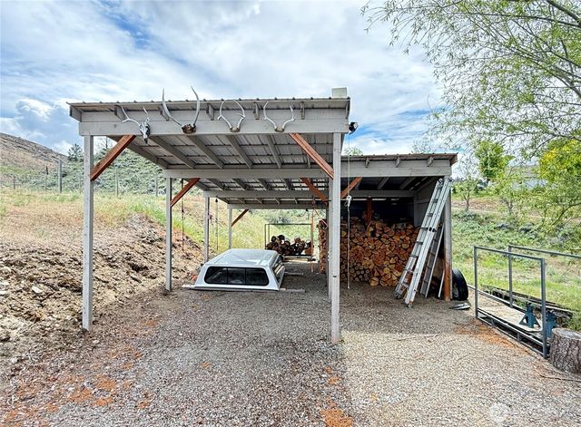 92 Crumbacher Road, Tonasket, WA 98855