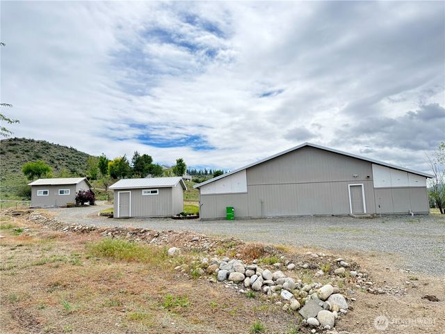 92 Crumbacher Road, Tonasket, WA 98855