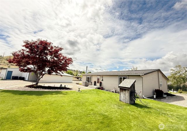 92 Crumbacher Road, Tonasket, WA 98855
