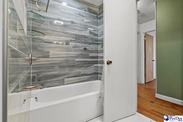 1507 Woods Rd, Florence, SC 29501