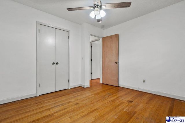 1507 Woods Rd, Florence, SC 29501