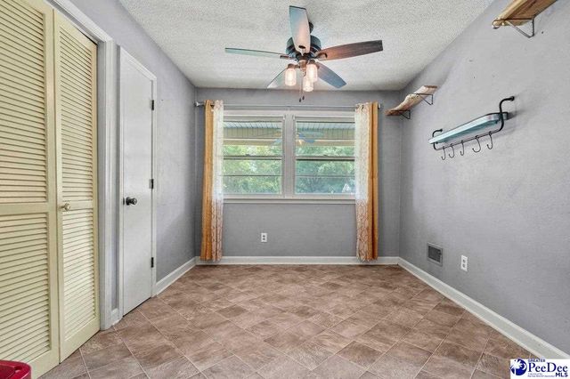 1507 Woods Rd, Florence, SC 29501