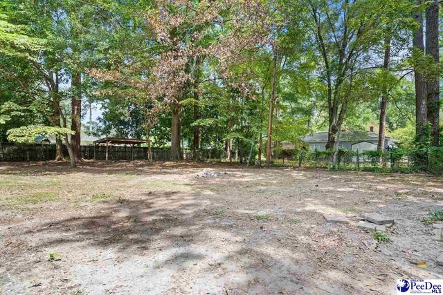 1507 Woods Rd, Florence, SC 29501