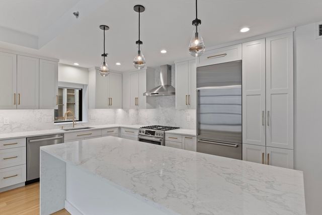 580 Washington Street 5C, Boston, MA 02111