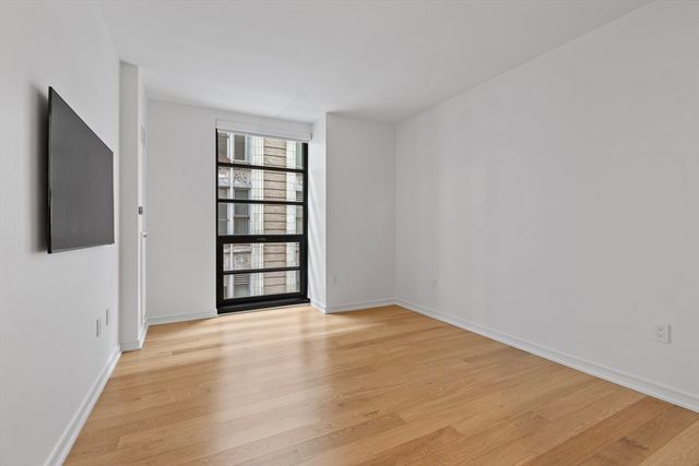 580 Washington Street 5C, Boston, MA 02111