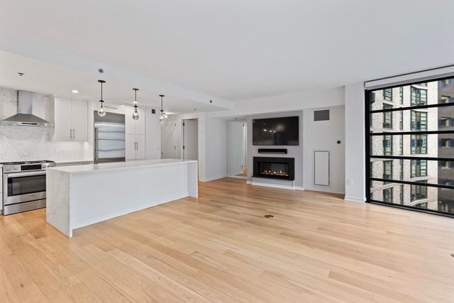 580 Washington Street 5C, Boston, MA 02111