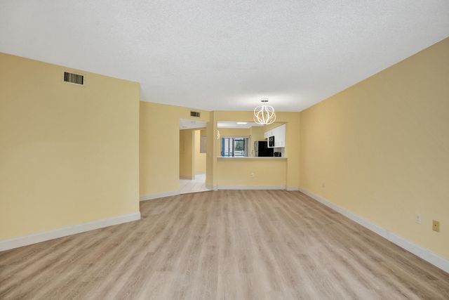 7513 Trent Drive 107, Tamarac, FL 33321