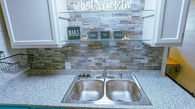 189 Doris, Higden, AR 72067