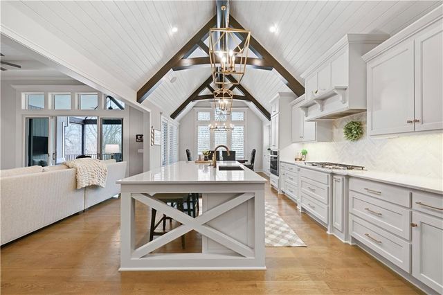 14527 S Parkhill Street, Olathe, KS 66062