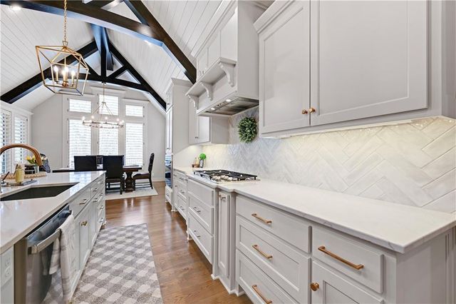 14527 S Parkhill Street, Olathe, KS 66062