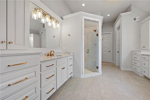 14527 S Parkhill Street, Olathe, KS 66062