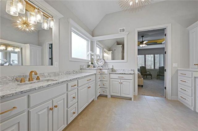 14527 S Parkhill Street, Olathe, KS 66062