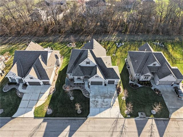 14527 S Parkhill Street, Olathe, KS 66062