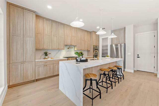 113 W EVANS STREET, Orlando, FL 32804