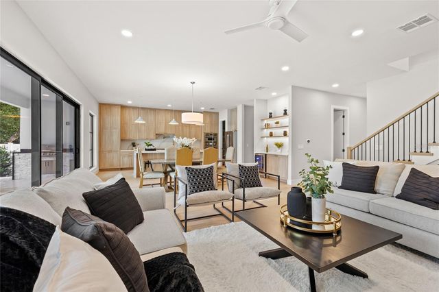 113 W EVANS STREET, Orlando, FL 32804