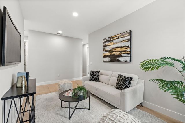 113 W EVANS STREET, Orlando, FL 32804