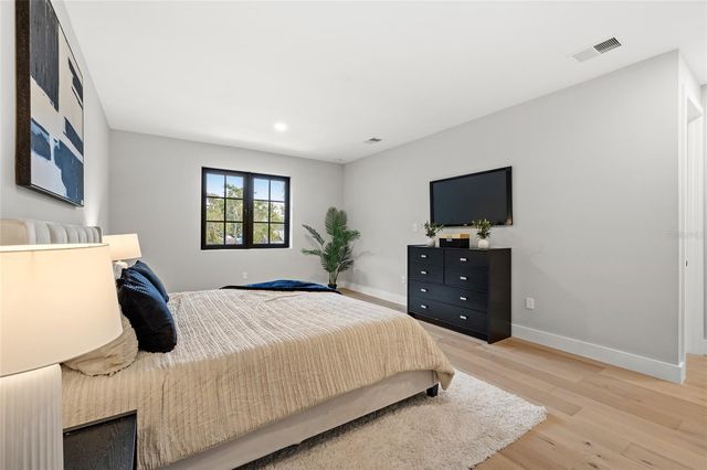 113 W EVANS STREET, Orlando, FL 32804