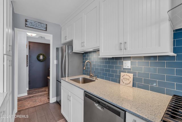 28 Riverside Avenue 11K, Red Bank, NJ 07701