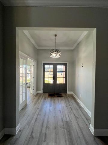 102 HIDDEN Trail, Leesville, LA 71446