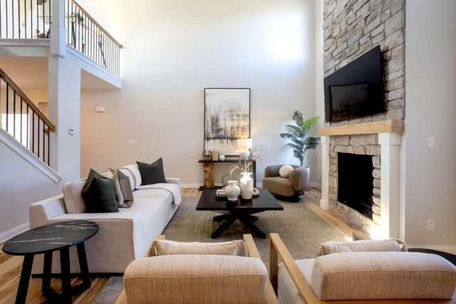 7264 E 115th Avenue, Crown Point, IN 46307