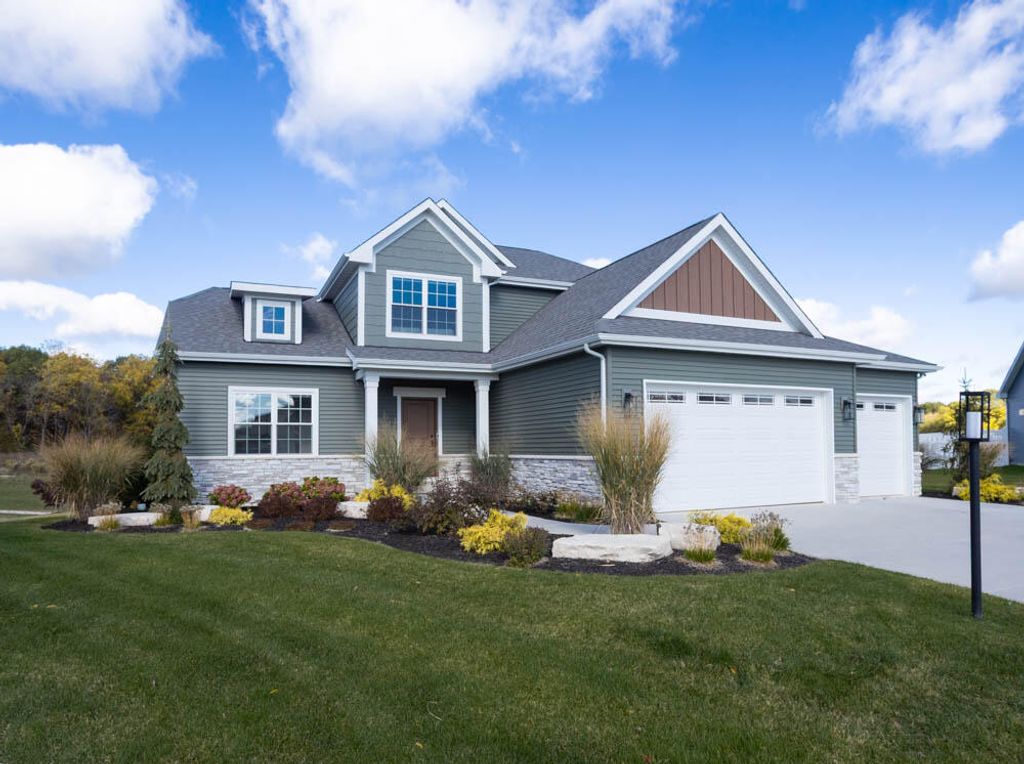 7264 E 115th Avenue, Crown Point, IN 46307