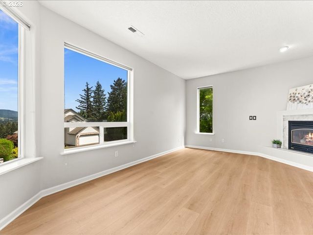 1538 Nw 41ST Cir, Camas, WA 98607