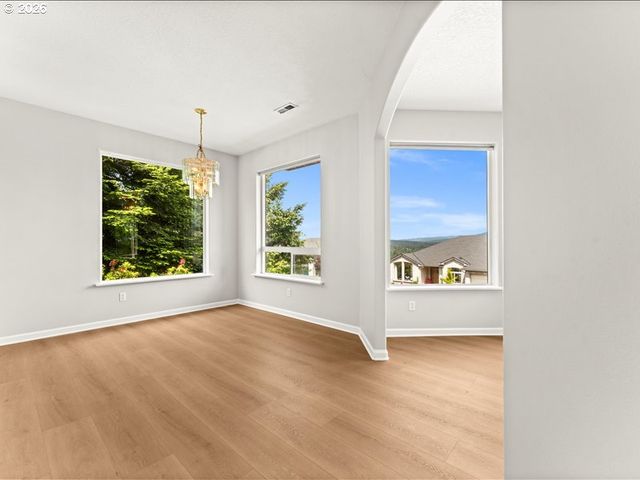 1538 Nw 41ST Cir, Camas, WA 98607