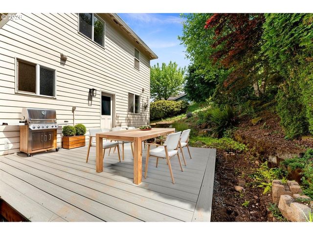 1538 Nw 41ST Cir, Camas, WA 98607